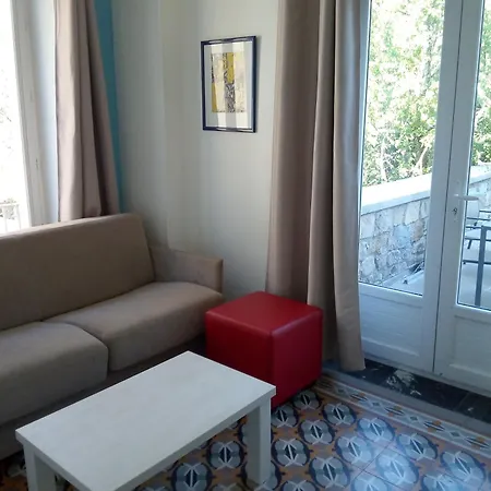Le Moderne Panzió