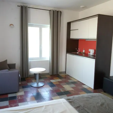Le Moderne Saint-Paul-le-Jeune