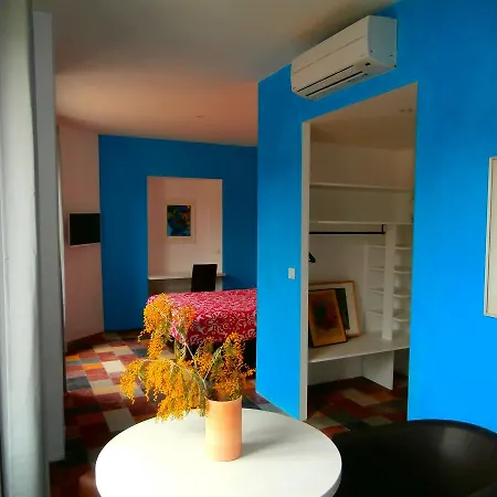 Le Moderne Hotel Saint-Paul-le-Jeune