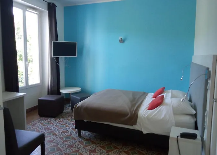 Le Moderne 3* Saint-Paul-le-Jeune